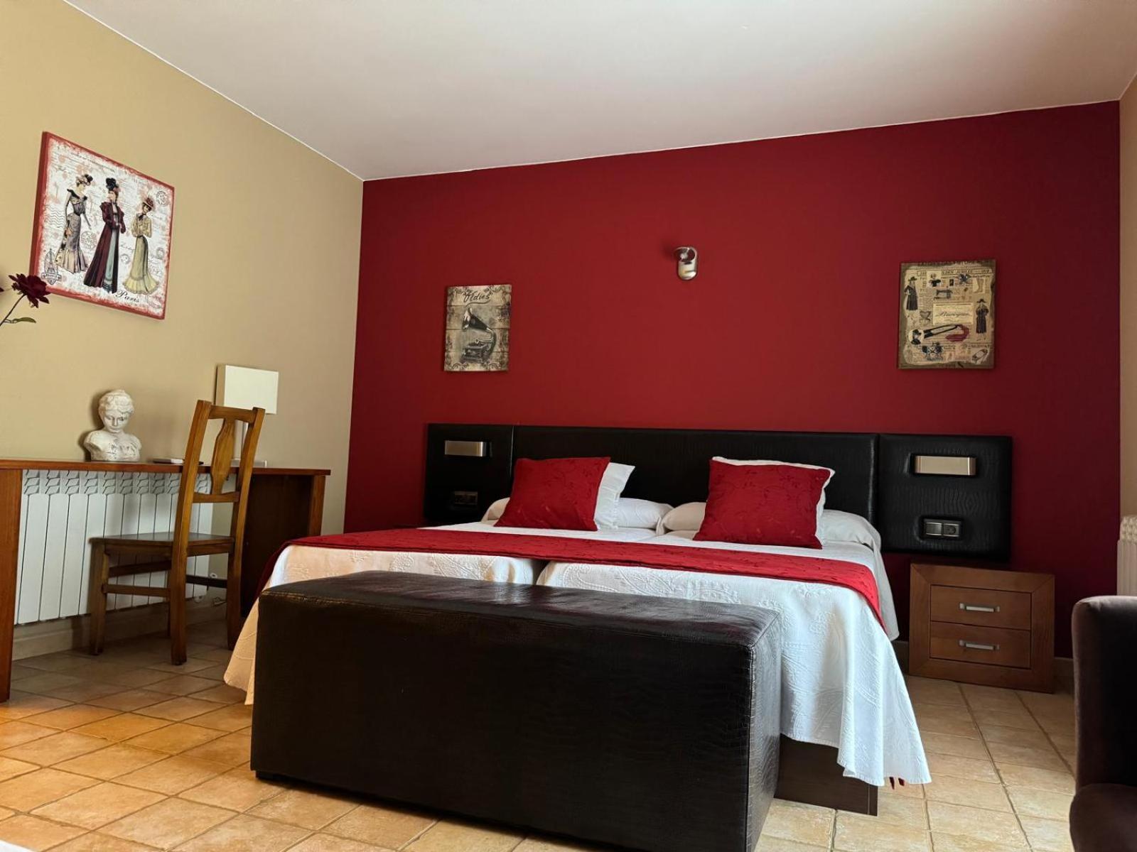 Hotel Guara Inluka Las Almunias Екстериор снимка